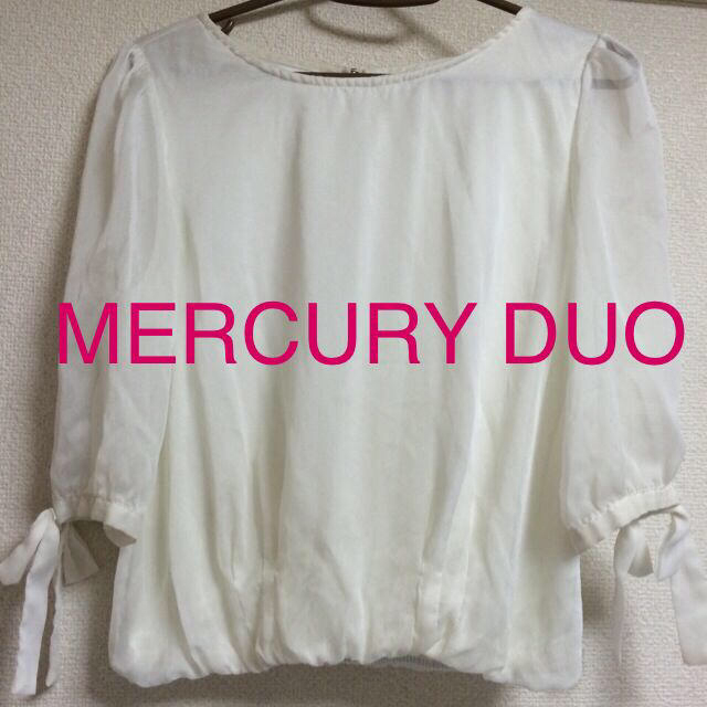 MERCURYDUO(マーキュリーデュオ)のMERCURY DUO リボンブラジル レディースのトップス(シャツ/ブラウス(長袖/七分))の商品写真