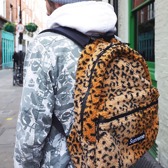 Supreme 2017AW Leopard Fleece Backpack シュプリーム レオパードフリースバックパック リュック バッグ ボア ヒョウ柄 ブラウン【200620】【新古品】【me04】