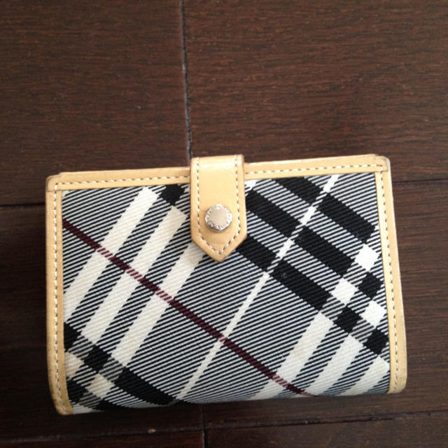 BURBERRY(バーバリー)のバーバリー☆カードケース レディースのファッション小物(名刺入れ/定期入れ)の商品写真