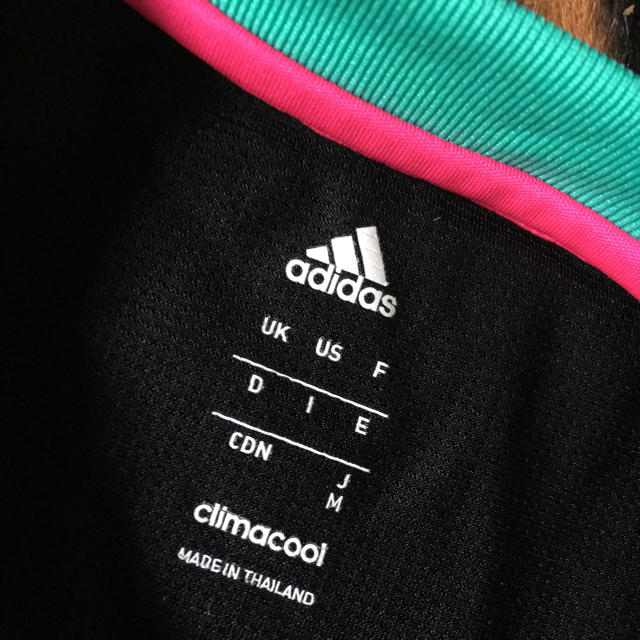 adidas(アディダス)のadidas Tシャツ スポーツ/アウトドアのサッカー/フットサル(ウェア)の商品写真