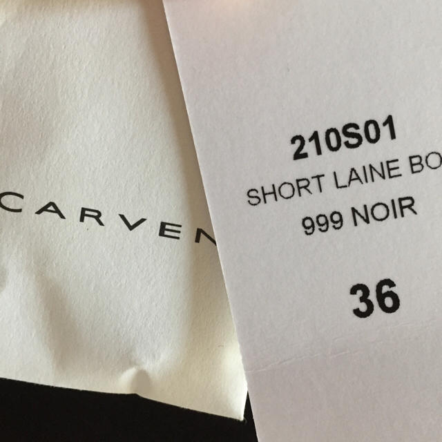 CARVEN(カルヴェン)のcarven カルヴェン ショートパンツ 36  レディースのパンツ(ショートパンツ)の商品写真