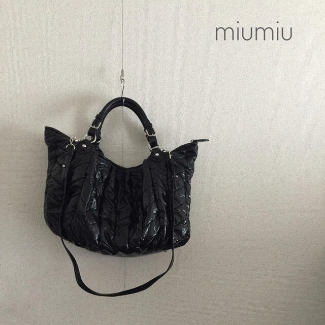 レディースmiumiu パテント2wayバッグ 黒