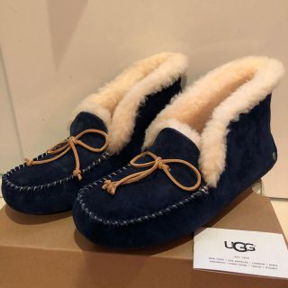 アグ(UGG)の新品未使用 アグ アレーナ  UGG(スリッポン/モカシン)