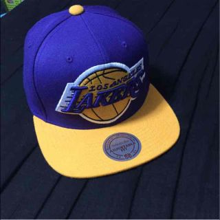 ミッチェルアンドネス(MITCHELL & NESS)のレイカーズ キャップ(キャップ)