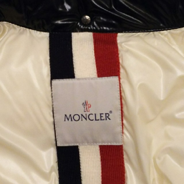 MONCLER(モンクレール)の2月限定値下げ MONCLER BRANSON  中古品  サイズ1 メンズのジャケット/アウター(その他)の商品写真