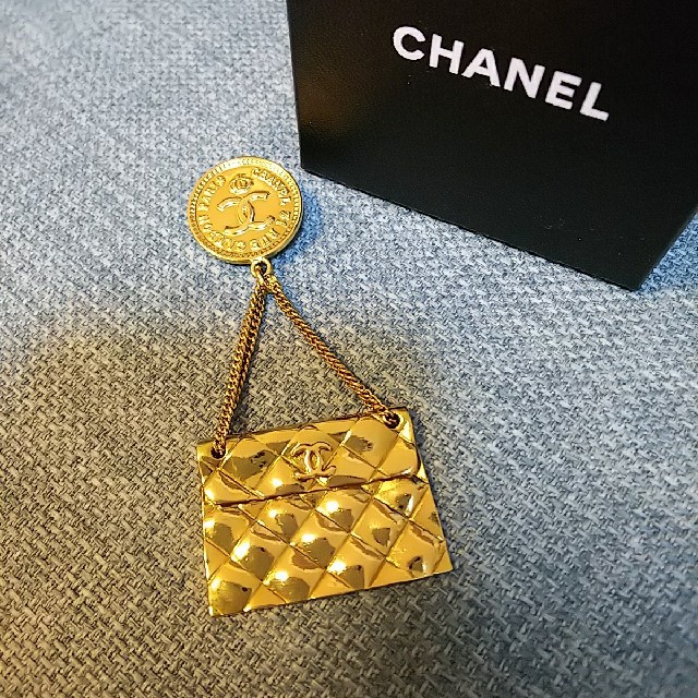 CHANEL - sophia08様専用です☆CHANEL ヴィンテージ ブローチの通販 by みこ's shop｜シャネルならラクマ