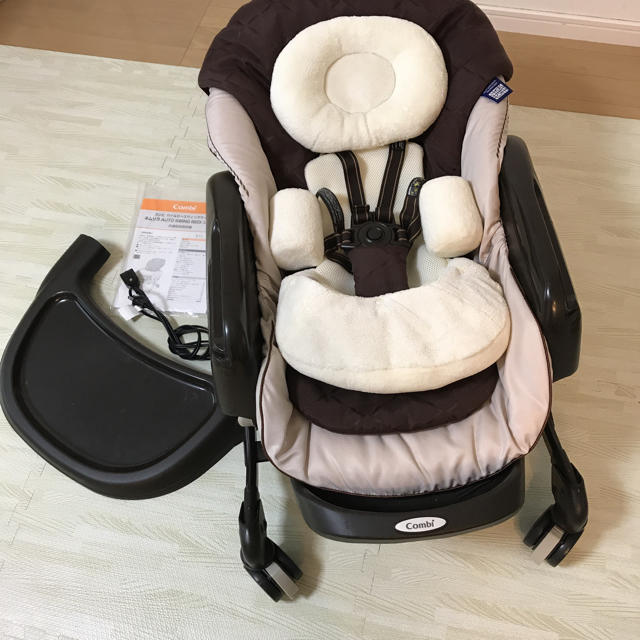 コンビ ネムリラ AUTO SWING 電動ベビーチェア yo様専用-