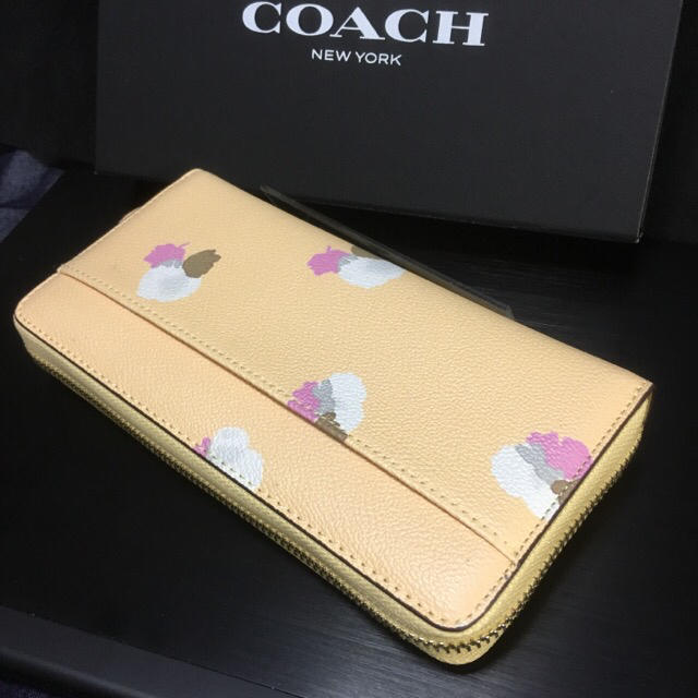 COACH(コーチ)の限定セール❣️新品コーチ長財布F53794 縁起を呼び込む素敵なイエロー レディースのファッション小物(財布)の商品写真