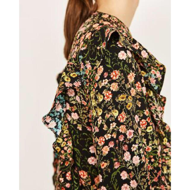 ZARA(ザラ)の花柄 シフォン ブラウス レディースのトップス(シャツ/ブラウス(長袖/七分))の商品写真