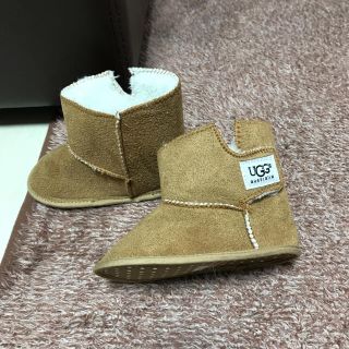 アグ(UGG)のUGG ムートンブーツ(フラットシューズ)