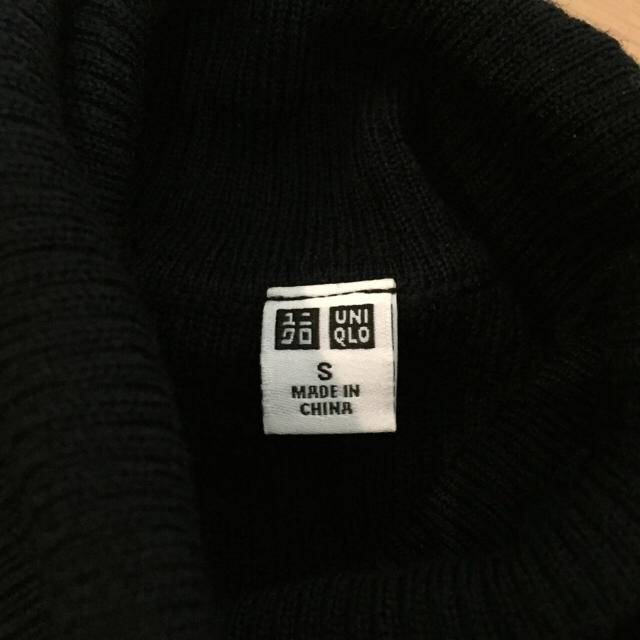 UNIQLO(ユニクロ)の【美品】UNIQLOタートルネックセーター2点セット ブラック&ネイビー レディースのトップス(ニット/セーター)の商品写真