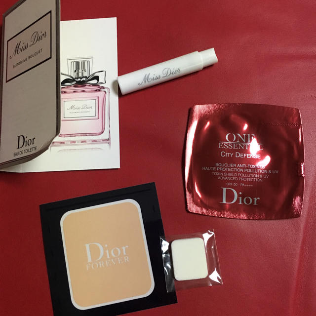 Dior(ディオール)のディオール 試供品 コスメ/美容のキット/セット(サンプル/トライアルキット)の商品写真