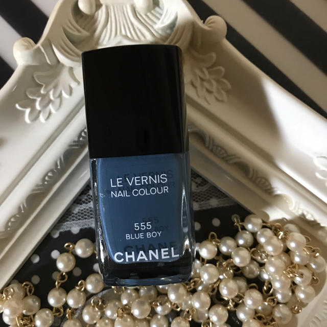 CHANEL(シャネル)の【人気色】シャネルヴェルニ 555 コスメ/美容のネイル(マニキュア)の商品写真