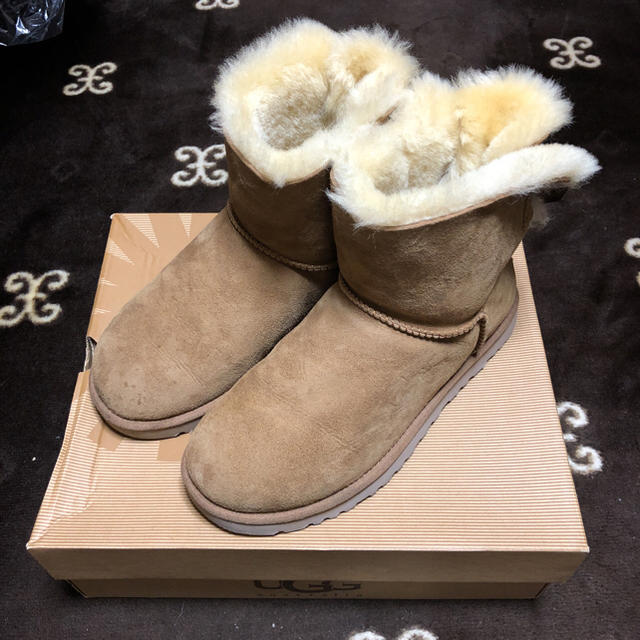 UGG ショートムートン - bilisko.com.br