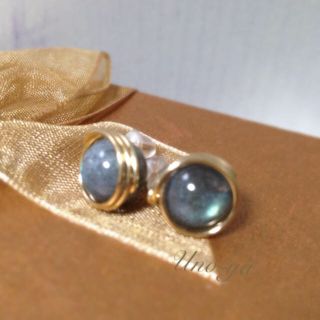 ラブラドライトの一粒ピアス(ピアス)