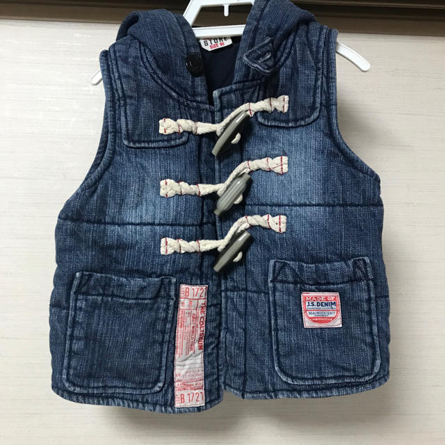 JUNK STORE(ジャンクストアー)のJUNK STORE キッズ デニム ベスト キッズ/ベビー/マタニティのキッズ服男の子用(90cm~)(ジャケット/上着)の商品写真