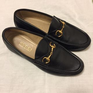 グッチ(Gucci)のGucci ローファー黒 35 1/2C(ローファー/革靴)