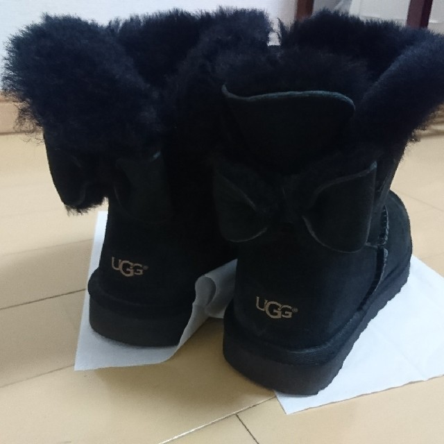 昨シーズン UGG リボン ムートンブーツ