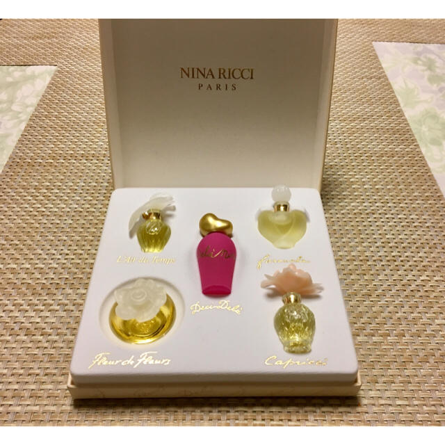 NINA RICCI(ニナリッチ)のNINA RICCI オードトワレ(香水)💐 コスメ/美容の香水(香水(女性用))の商品写真