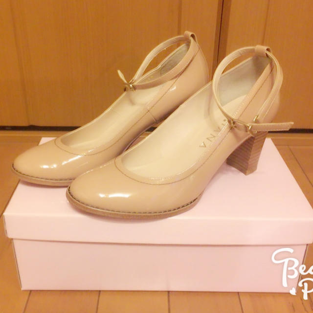 DIANA(ダイアナ)のダイアナ 薄いピンク色 パンプス レディースの靴/シューズ(ハイヒール/パンプス)の商品写真