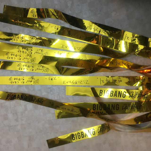 BIGBANG(ビッグバン)のBIGBANG 金テープ 一本の価格 チケットの音楽(K-POP/アジア)の商品写真