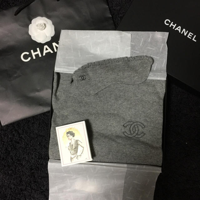 CHANEL(シャネル)のCHANEL シャネル 3点セット 激レア商品 新品未使用  キッズ/ベビー/マタニティのこども用ファッション小物(おくるみ/ブランケット)の商品写真