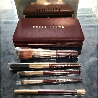 ボビイブラウン(BOBBI BROWN)の値下げ‼︎ 未使用 ボビイブラウン 2017年トラベルブラシセット(その他)