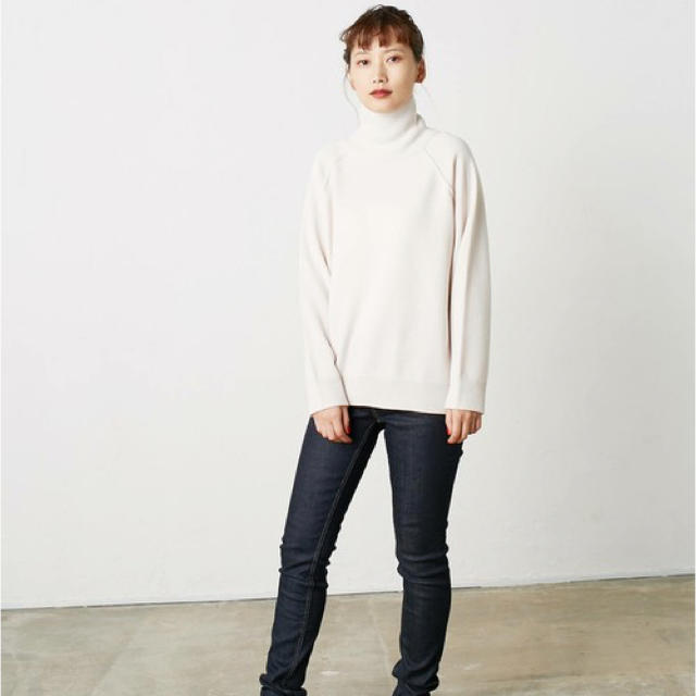 BLACK by moussy(ブラックバイマウジー)の今季完売☆赤ニット レディースのトップス(ニット/セーター)の商品写真