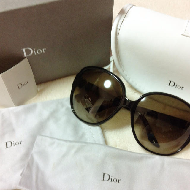 Dior(ディオール)の♡R-sayk様♡２４日までお取り置き レディースのファッション小物(サングラス/メガネ)の商品写真