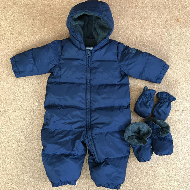 babyGAP(ベビーギャップ)のBABY GAP ダウンジャンプスーツ 2回着用のみ キッズ/ベビー/マタニティのベビー服(~85cm)(ジャケット/コート)の商品写真