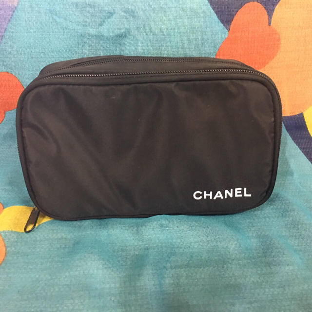 CHANEL(シャネル)の確実本物CHANEL化粧ポーチ レディースのファッション小物(ポーチ)の商品写真