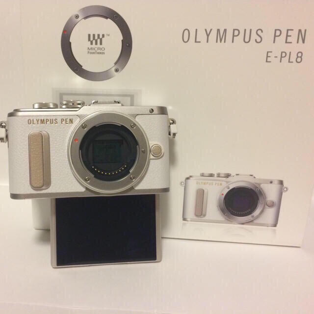 自撮り&Wifi✨新品✨OLYMPUS PEN E-PL8♡ホワイトボディ 自撮り&Wifi✨新品✨OLYMPUS PEN E-PL8♡ホワイトボディ