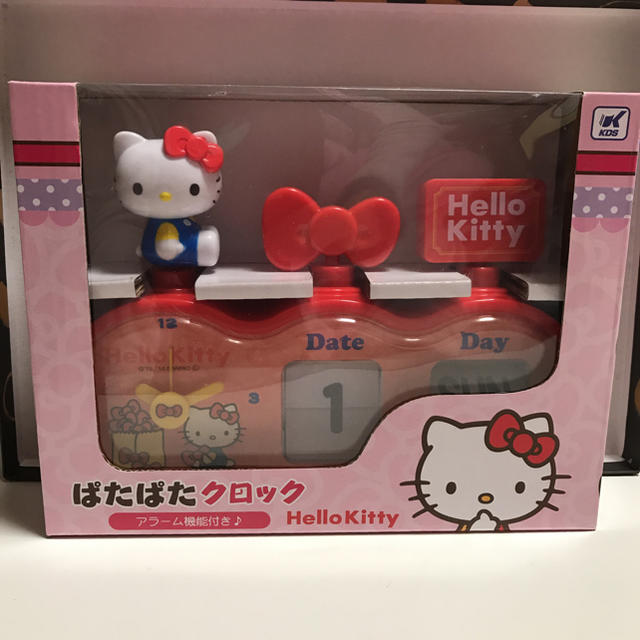 サンリオ(サンリオ)のHello Kittyぱたぱたクロック、アラーム機能付き インテリア/住まい/日用品のインテリア小物(置時計)の商品写真