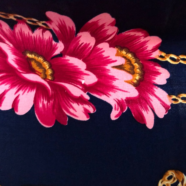 CHANEL(シャネル)のCHANEL スカーフ レディースのファッション小物(バンダナ/スカーフ)の商品写真
