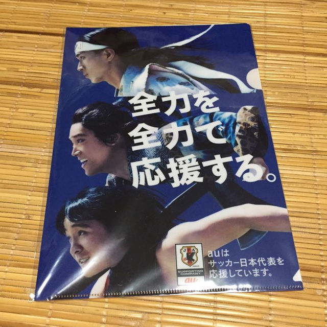 au 桃ちゃん、浦ちゃん、金ちゃん A4クリアファイル 新品 エンタメ/ホビーのタレントグッズ(お笑い芸人)の商品写真