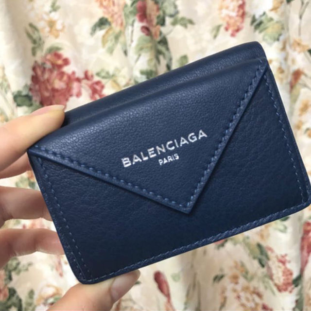 Balenciaga(バレンシアガ)の新品 バレンシアガ ネイビー ペーパー ミニ ウォレット メンズのファッション小物(折り財布)の商品写真