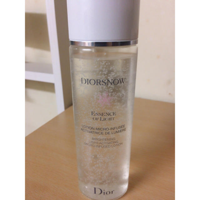 Dior(ディオール)のディオールスノー 美白 化粧水 コスメ/美容のスキンケア/基礎化粧品(化粧水/ローション)の商品写真