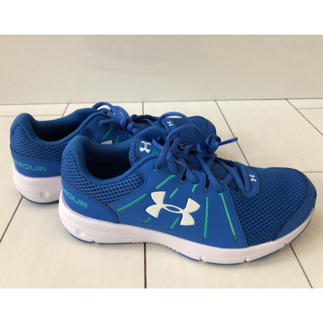 UNDER ARMOUR(アンダーアーマー)の 新品⭐️¥8,424アンダーアーマー☆Ladies'シューズダッシュ【24cm レディースの靴/シューズ(スニーカー)の商品写真