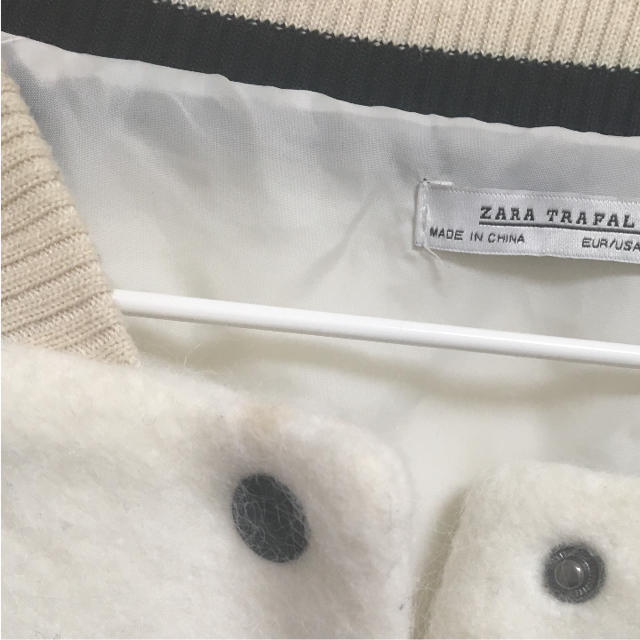 ZARA(ザラ)のスタジャン  ファージャケット ZARA レディースのジャケット/アウター(スタジャン)の商品写真