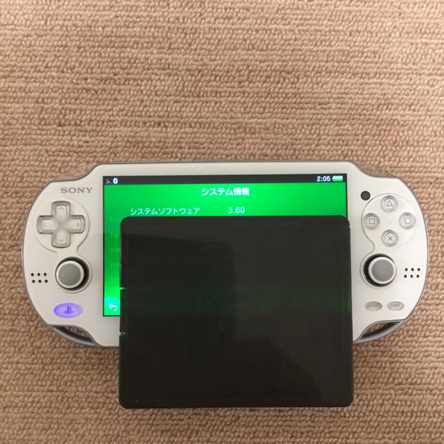 PlayStation Vita(プレイステーションヴィータ)のpsvita 本体 fw 3.60 エンタメ/ホビーのゲームソフト/ゲーム機本体(携帯用ゲーム機本体)の商品写真