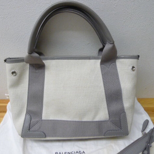 Balenciaga(バレンシアガ)のバレンシアガ トート ネイビーカバスXS 美品♡ レディースのバッグ(トートバッグ)の商品写真