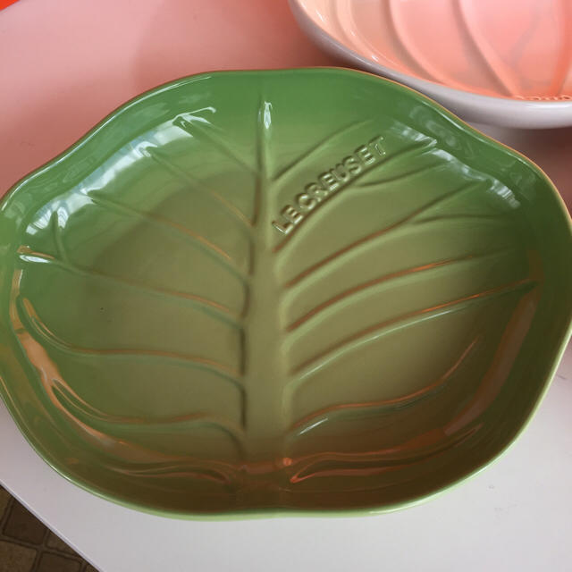 LE CREUSET - ☆モト様☆ ルクルーゼ ベジタブル M トマト LE CREUSET - ☆モト様☆ ルクルーゼ ベジタブル M トマト