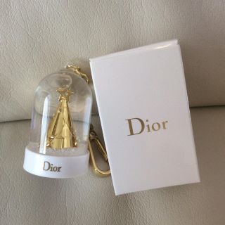 ディオール(Dior)のお取り置き品【非売品】ディオール  スノードーム  チャーム  ノベルティ(キーホルダー)