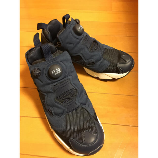 Reebok(リーボック)のReebok INSTA PUMP FURY OG  ポンプフューリー ネイビー レディースの靴/シューズ(スニーカー)の商品写真