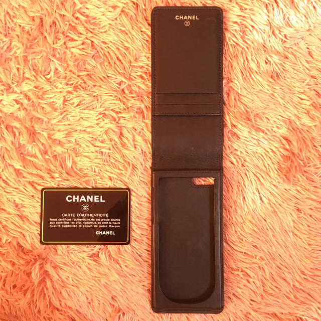 CHANEL(シャネル)の｟正規品｠CHANEL iPhone5.5s.SEケース スマホ/家電/カメラのスマホアクセサリー(iPhoneケース)の商品写真