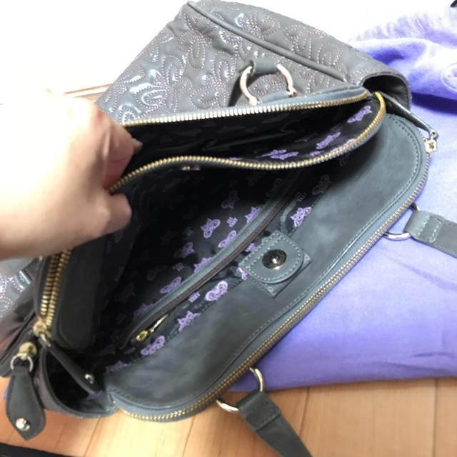ANNA SUI(アナスイ)のさゆりん様1日迄お取り置きANNA SUI グレー トートバッグ ピンクステッチ レディースのバッグ(トートバッグ)の商品写真