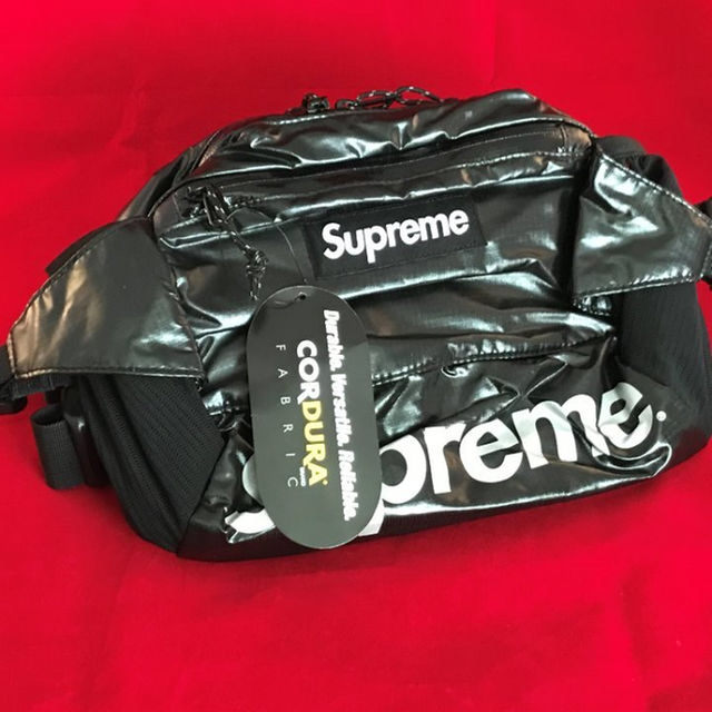 Supreme(シュプリーム)のシュプリーム　ウエストバッグ　Waist Bag　Supreme　ボックスロ メンズのバッグ(ボストンバッグ)の商品写真