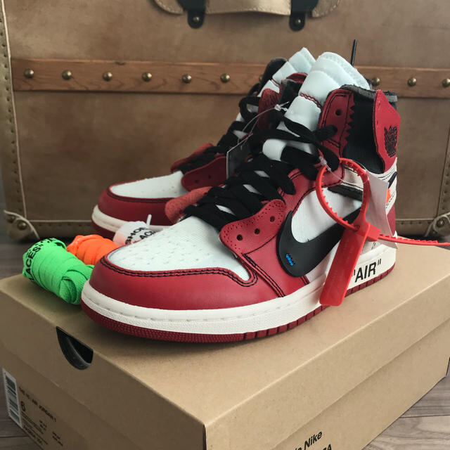 NIKE(ナイキ)の【24cm】NIKE off-white★ AIR JORDAN 1 希少サイズ レディースの靴/シューズ(スニーカー)の商品写真