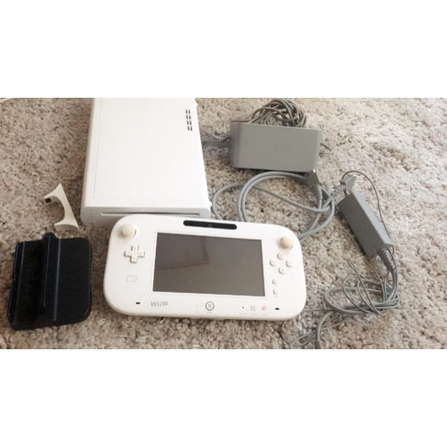 Wii U(ウィーユー)のWiiu スプラトゥーンセット✩ エンタメ/ホビーのゲームソフト/ゲーム機本体(家庭用ゲーム機本体)の商品写真