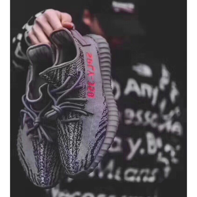 adidas(アディダス)の【国内正規】新品 26.5cm adidas Yeezy Boost 350V2 メンズの靴/シューズ(スニーカー)の商品写真